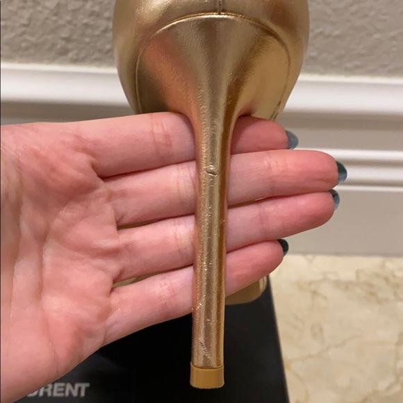 YSL ROSE GOLD HEELS - Picture 4 of 9